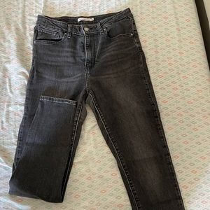 Dark wash Levi’s jeans